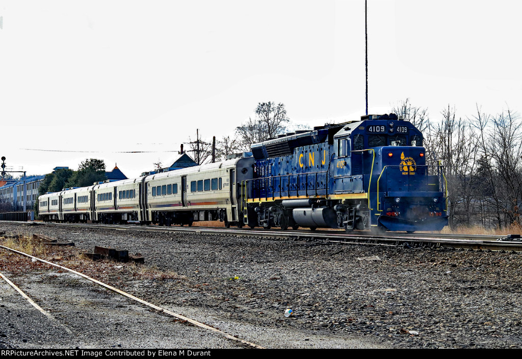 NJT 4109 on train 1112